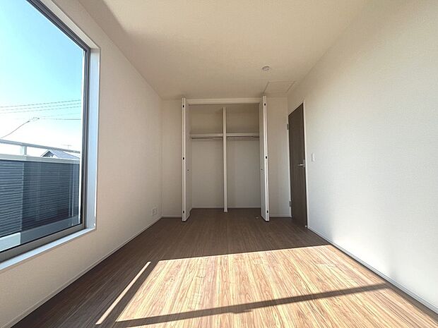 クローゼットなど収納も豊富なお家です。