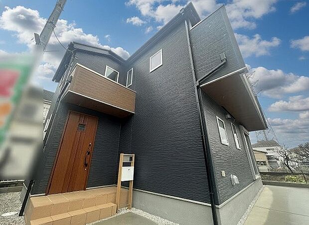 建物が完成しましたので室内のご見学予約スタート。当日のご見学予約も大歓迎です。お気軽にご連絡ください。他にもインターネットに掲載していない情報も沢山ありますので、比較で併せてご見学ができます。