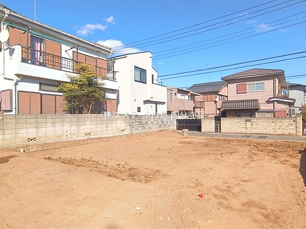 周辺のエリアで他にも沢山売りに出ている物件があります。インターネット掲載前の情報などもありますのでお気軽にお問合せください。まとめてご見学できます。