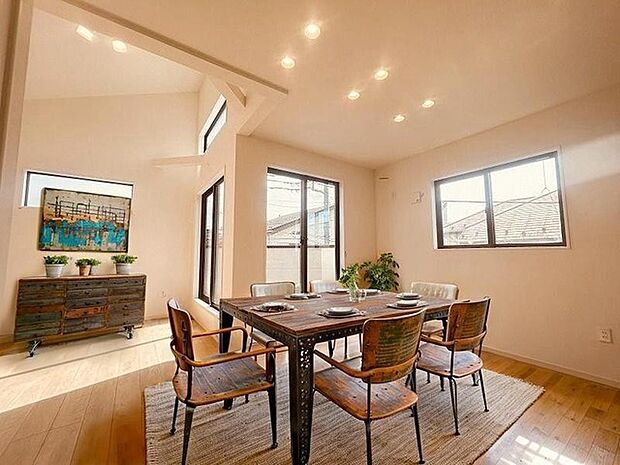 本画像はCGで作成しており、実際に現地に家具は置かれておりません。また、価格に家具は含まれておりません。