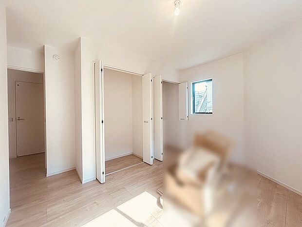 各お部屋に収納が設置されています。 