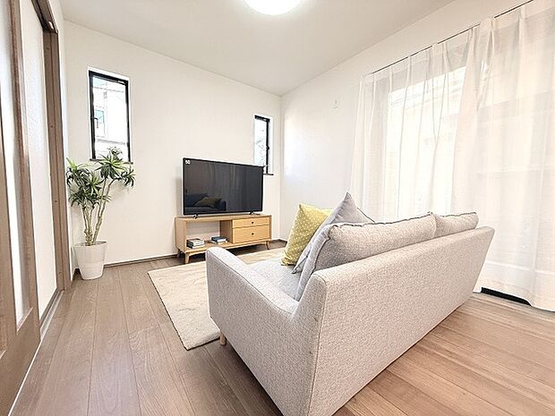 現地のご見学予約もスタートしました。周辺で売りに出ている物件も沢山御座います。まとめてご見学ができますのでお気軽にお申しつけください。