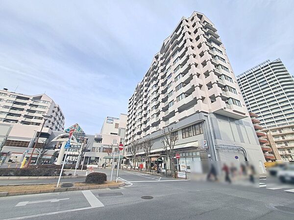 現地のご見学予約もスタートしました。周辺で売りに出ている物件も沢山御座います。まとめてご見学ができますのでお気軽にお申しつけください。