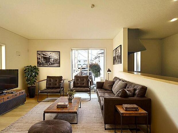 本画像はCGで作成しており、実際に現地に家具は置かれておりません。また、価格に家具は含まれておりません。 