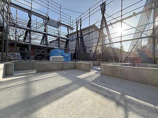 現地のご見学予約もスタートしました。周辺で売りに出ている物件も沢山御座います。まとめてご見学ができますのでお気軽にお申しつけください。 