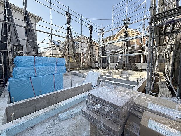 周辺のエリアで他にも沢山売りに出ている物件があります。インターネット掲載前の情報などもありますのでお気軽にお問合せください。まとめてご見学できます。