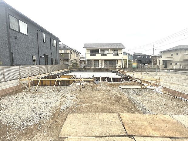 現地のご見学予約もスタートしました。周辺で売りに出ている物件も沢山御座います。まとめてご見学ができますのでお気軽にお申しつけください。