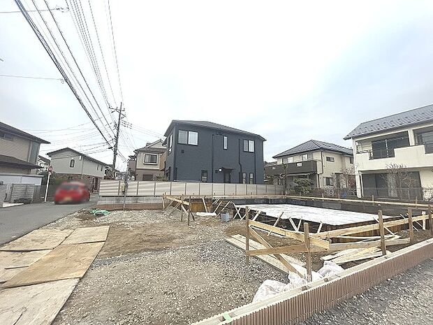 周辺のエリアで他にも沢山売りに出ている物件があります。インターネット掲載前の情報などもありますのでお気軽にお問合せください。まとめてご見学できます。 