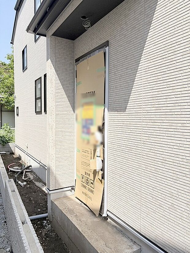 現地のご見学予約もスタートしました。周辺で売りに出ている物件も沢山御座います。まとめてご見学ができますのでお気軽にお申しつけください。