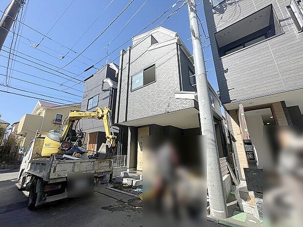 周辺のエリアで他にも沢山売りに出ている物件があります。インターネット掲載前の情報などもありますのでお気軽にお問合せください。まとめてご見学できます。