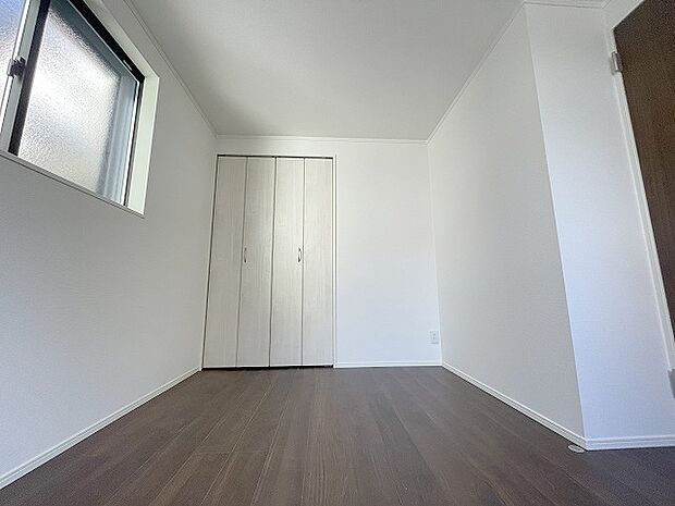 クローゼットなど収納も豊富なお家です。