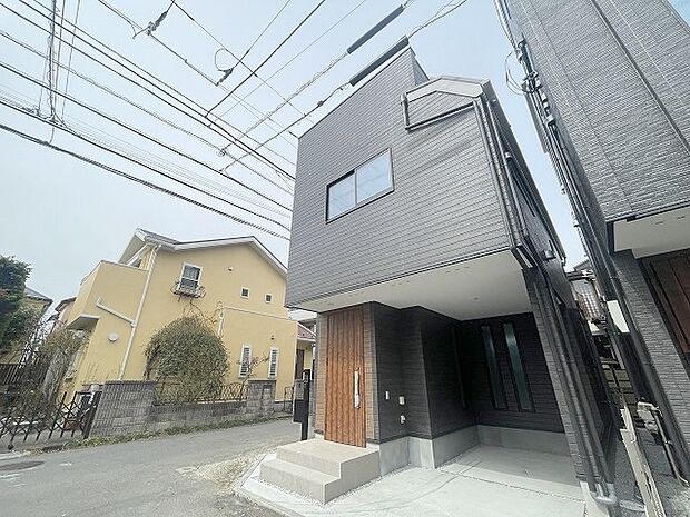 現地のご見学予約もスタートしました。周辺で売りに出ている物件も沢山御座います。まとめてご見学ができますのでお気軽にお申しつけください。