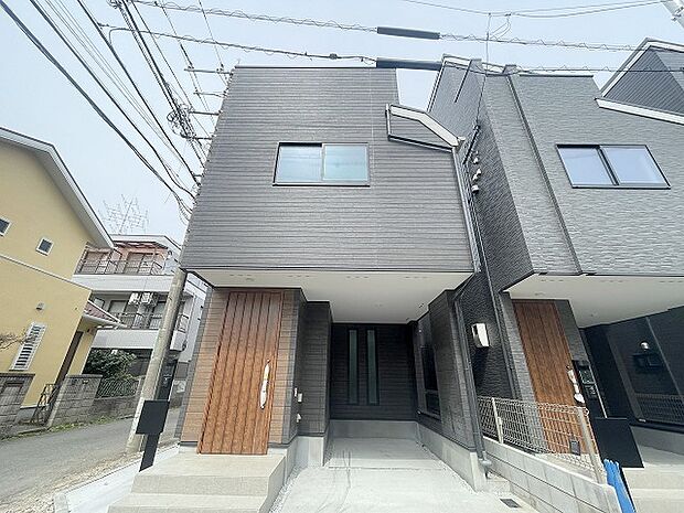 建物が完成しましたので室内のご見学予約スタート。当日のご見学予約も大歓迎です。お気軽にご連絡ください。他にもインターネットに掲載していない情報も沢山ありますので、比較で併せてご見学ができます。