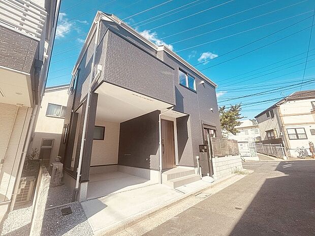 建物が完成しましたので室内のご見学予約スタート。当日のご見学予約も大歓迎です。お気軽にご連絡ください。エステート白馬国分寺店は火曜水曜も営業しております。