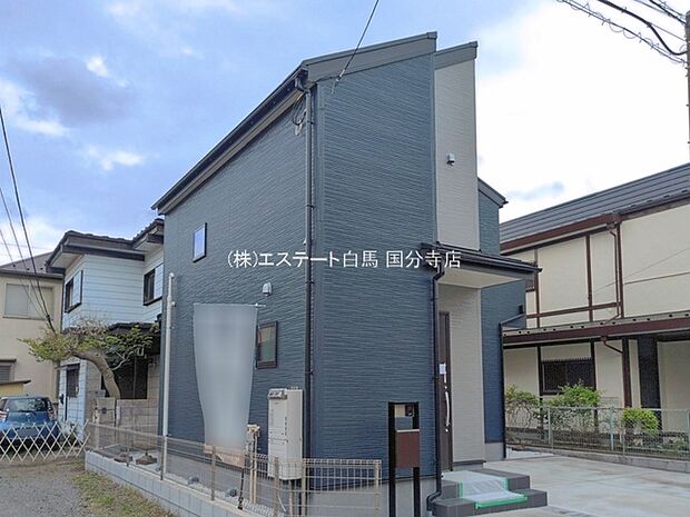 建物が完成しましたので室内のご見学予約スタート。当日のご見学予約も大歓迎です。お気軽にご連絡ください。エステート白馬国分寺店は火曜水曜も営業しております。