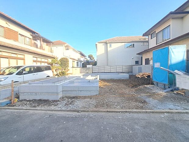 現地のご見学予約もスタートしました。周辺で売りに出ている物件も沢山御座います。まとめてご見学ができますのでお気軽にお申しつけください。