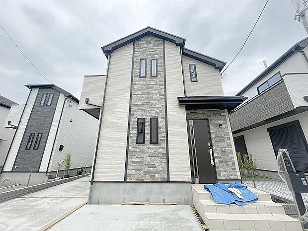 建物が完成しましたので室内のご見学予約スタート。当日のご見学予約も大歓迎です。お気軽にご連絡ください。他にもインターネットに掲載していない情報も沢山ありますので、比較で併せてご見学ができます。 