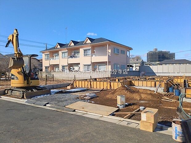 現在建物を建築中です、建築中の物件については現地確認の他、同施工会社の完成施工例のご案内、担当者のプレゼンテーションにてご検討ください。適切なご検討の方法をご説明させて頂きます。 