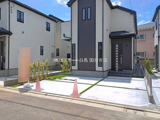 建物が完成しましたので室内のご見学予約スタート。当日のご見学予約も大歓迎です。お気軽にご連絡ください。エステート白馬国分寺店は火曜水曜も営業しております。