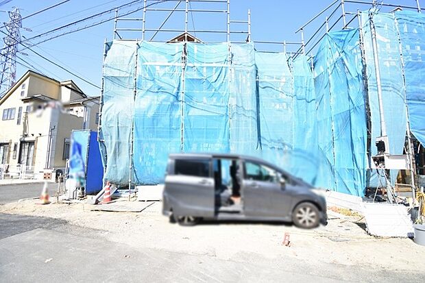 現在建物を建築中です、建築中の物件については現地確認の他、同施工会社の完成施工例のご案内、担当者のプレゼンテーションにてご検討ください。適切なご検討の方法をご説明させて頂きます。