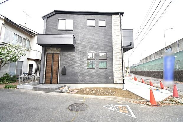 建物が完成しましたので室内のご見学予約スタート。当日のご見学予約も大歓迎です。お気軽にご連絡ください。他にもインターネットに掲載していない情報も沢山ありますので、比較で併せてご見学ができます。