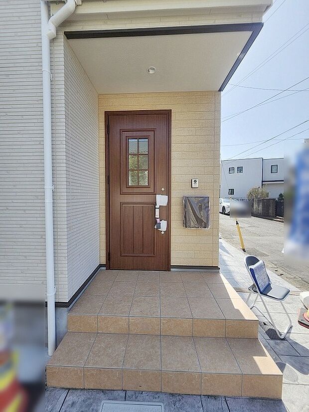 周辺のエリアで他にも沢山売りに出ている物件があります。インターネット掲載前の情報などもありますのでお気軽にお問合せください。まとめてご見学できます。 