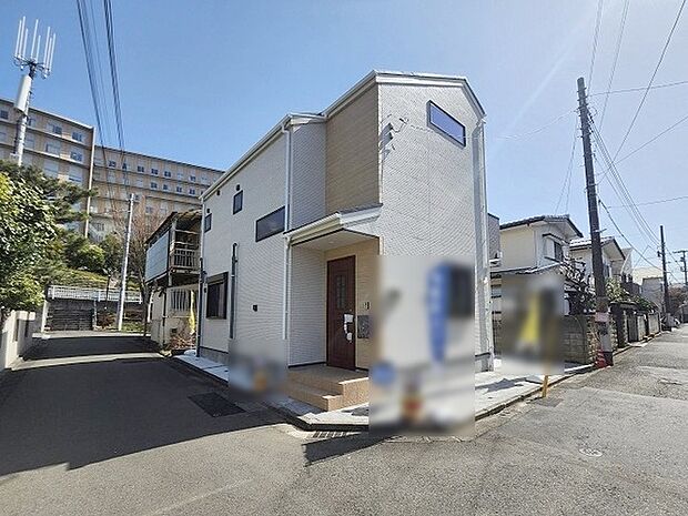 建物が完成しましたので室内のご見学予約スタート。当日のご見学予約も大歓迎です。お気軽にご連絡ください。他にもインターネットに掲載していない情報も沢山ありますので、比較で併せてご見学ができます。