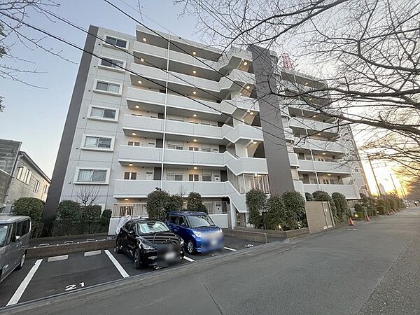 現地のご見学予約もスタートしました。周辺で売りに出ている物件も沢山御座います。まとめてご見学ができますのでお気軽にお申しつけください。