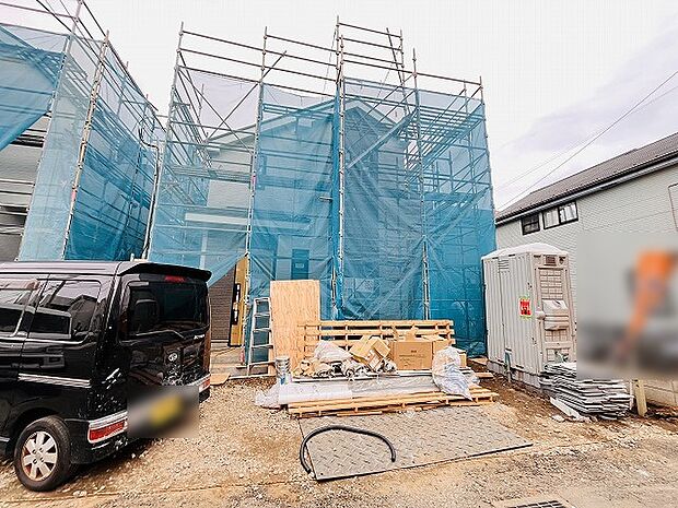 現在建物を建築中です、建築中の物件については現地確認の他、同施工会社の完成施工例のご案内、担当者のプレゼンテーションにてご検討ください。適切なご検討の方法をご説明させて頂きます。