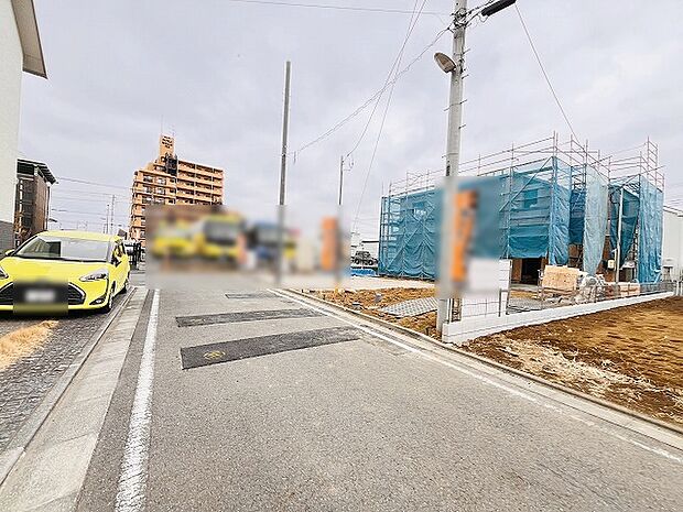 周辺は住宅が建ち並ぶ閑静な住宅街です。