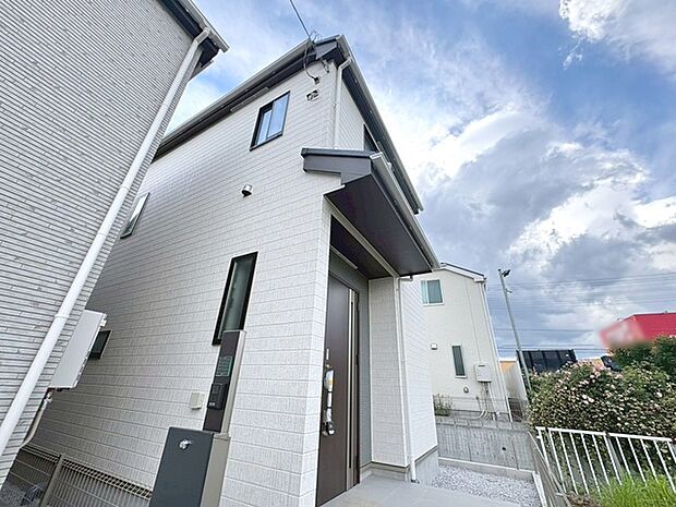 現地のご見学予約もスタートしました。周辺で売りに出ている物件も沢山御座います。まとめてご見学ができますのでお気軽にお申しつけください。