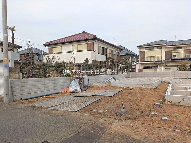 現在建物を建築中です、建築中の物件については現地確認の他、同施工会社の完成施工例のご案内、担当者のプレゼンテーションにてご検討ください。適切なご検討の方法をご説明させて頂きます。 