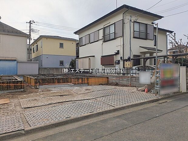 現在建物を建築中です、建築中の物件については現地確認の他、同施工会社の完成施工例のご案内、担当者のプレゼンテーションにてご検討ください。適切なご検討の方法をご説明させて頂きます。