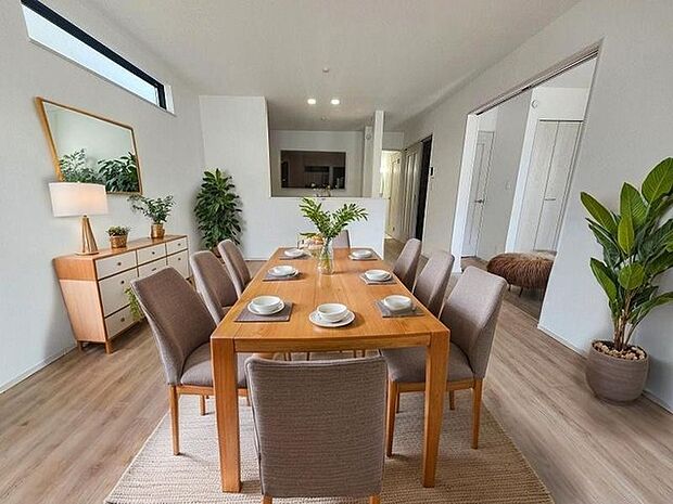 本画像はCGで作成しており、実際に現地に家具は置かれておりません。また、価格に家具は含まれておりません。 