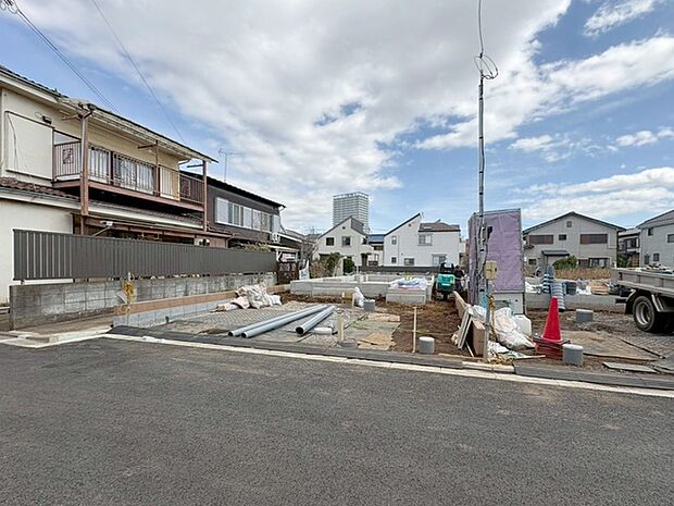 周辺のエリアで他にも沢山売りに出ている物件があります。インターネット掲載前の情報などもありますのでお気軽にお問合せください。まとめてご見学できます。 