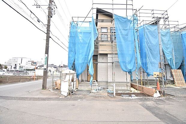 周辺のエリアで他にも沢山売りに出ている物件があります。インターネット掲載前の情報などもありますのでお気軽にお問合せください。まとめてご見学できます。