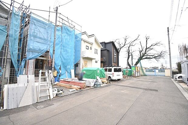 現地のご見学予約もスタートしました。周辺で売りに出ている物件も沢山御座います。まとめてご見学ができますのでお気軽にお申しつけください。