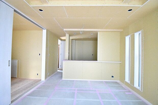 建物のモデルハウスのご見学予約もスタートしました。当日のご見学予約も大歓迎ですので、お気軽にお問合せください。