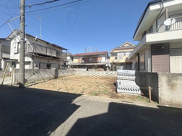 周辺のエリアで他にも沢山売りに出ている物件があります。インターネット掲載前の情報などもありますのでお気軽にお問合せください。まとめてご見学できます。