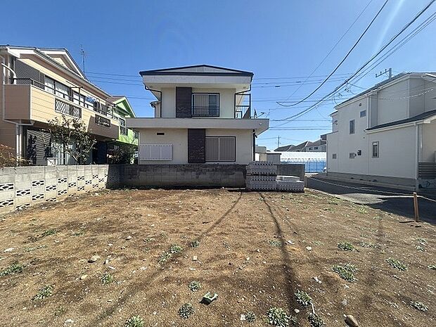 周辺のエリアで他にも沢山売りに出ている物件があります。インターネット掲載前の情報などもありますのでお気軽にお問合せください。まとめてご見学できます。 