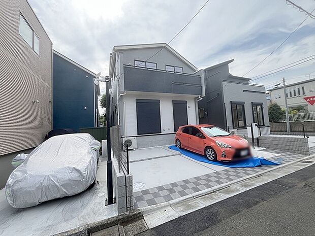 建物が完成しましたので室内のご見学予約スタート。当日のご見学予約も大歓迎です。お気軽にご連絡ください。エステート白馬国分寺店は火曜水曜も営業しております。 