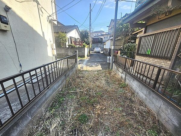 周辺のエリアで他にも沢山売りに出ている物件があります。インターネット掲載前の情報などもありますのでお気軽にお問合せください。まとめてご見学できます。