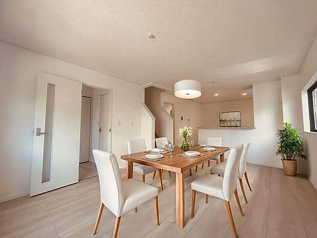 本画像はCGで作成しており、実際に現地に家具は置かれておりません。また、価格に家具は含まれておりません。