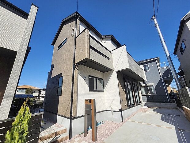 建物が完成しましたので室内のご見学予約スタート。当日のご見学予約も大歓迎です。お気軽にご連絡ください。他にもインターネットに掲載していない情報も沢山ありますので、比較で併せてご見学ができます。 