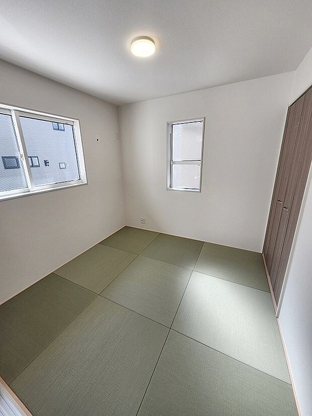 和室がある間取り。畳の香りとともにどこか落ち着く空間です。