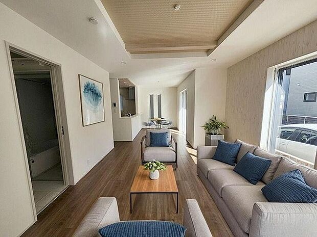 本画像はCGで作成しており、実際に現地に家具は置かれておりません。また、価格に家具は含まれておりません。