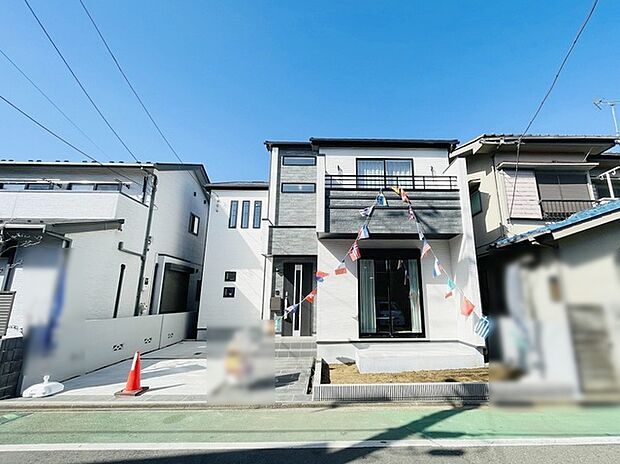 現地のご見学予約もスタートしました。周辺で売りに出ている物件も沢山御座います。まとめてご見学ができますのでお気軽にお申しつけください。