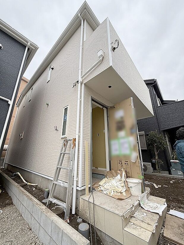 現地のご見学予約もスタートしました。周辺で売りに出ている物件も沢山御座います。まとめてご見学ができますのでお気軽にお申しつけください。