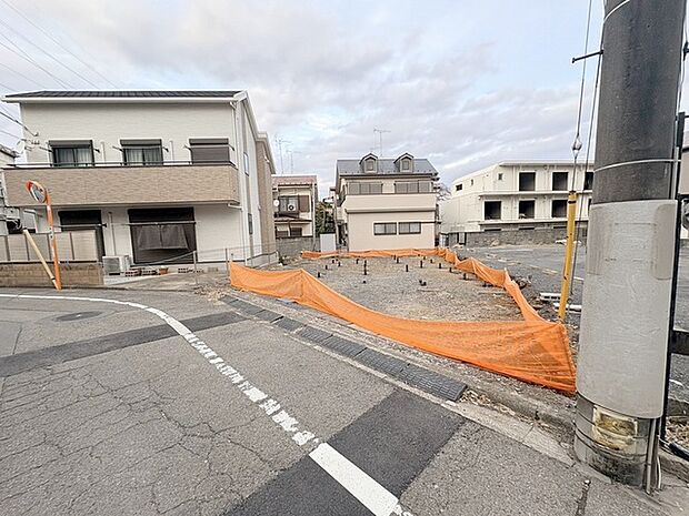 周辺のエリアで他にも沢山売りに出ている物件があります。インターネット掲載前の情報などもありますのでお気軽にお問合せください。まとめてご見学できます。