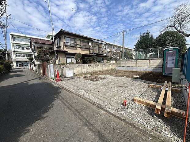 現地のご見学予約もスタートしました。周辺で売りに出ている物件も沢山御座います。まとめてご見学ができますのでお気軽にお申しつけください。